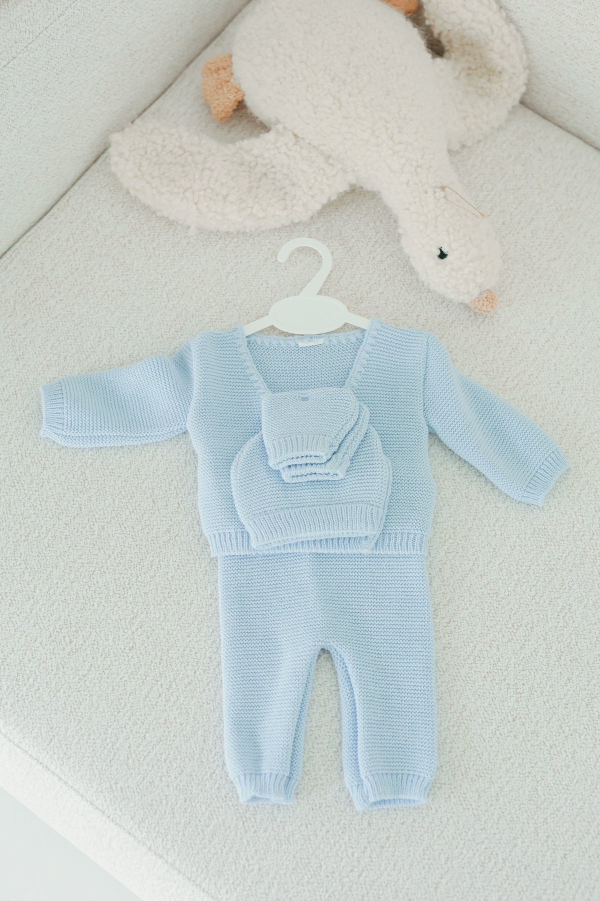 Ensemble de naissance en tricot